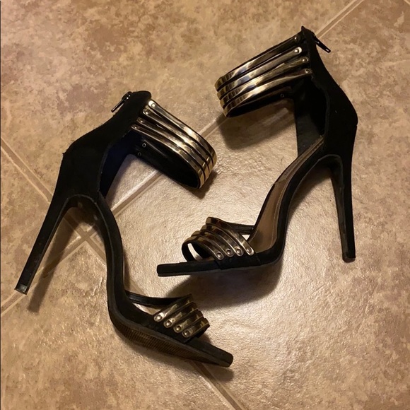 Steve Madden black and gold heels - Picture 5 of 7